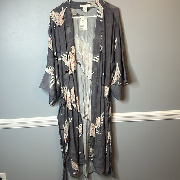 Women’s H&M gray printed kimono. New with tags size XS/S - Picture 6 of 6